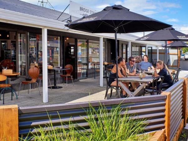 Bridge Street Cafe & Grill Opotiki