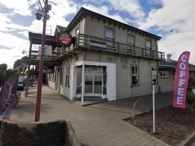 The Royal Opotiki Backpackers, Bar & Restaurant